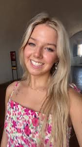 Alana Helton's Instagram, Twitter & Facebook