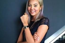 Actively performing in singapore, malaysia and indonesia, aisyah sings in both the english and malay language. Penyanyi Singapura Aisyah Aziz Merasa Penonton Indonesia Lebih Suportif Nova