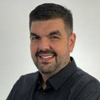 40+ perfis com “Precht”