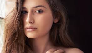 Tout sur les coupes de cheveux pour femme. Coiffure Visage Long Quelle Coupe Pour Un Visage Allonge Doctissimo