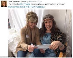 574 149 tykkäystä · 650 puhuu tästä. Jane Fonda Films The Second Season Of Grace And Frankie In Malibu Daily Mail Online