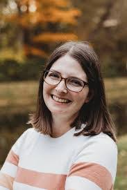 Debra Kitchen's Instagram, Twitter & Facebook