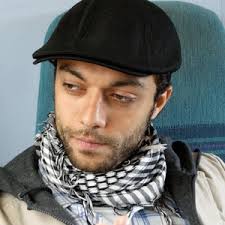 قولو لها انني لا زلت اهراها