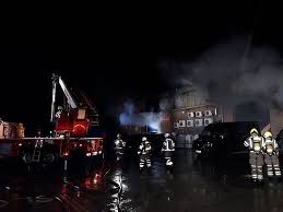 London's burning (learn english with pie). Specialized S London Hq Gutted By Fire Bicycle Retailer And Industry News