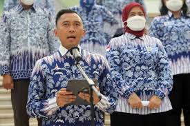 Gaji masih manual bisa (terima subsidi gaji karyawan), dibuatkan nomor rekening. Gaji Karyawan Di Koperasi Primkoveri Gaji Karyawan Begini Cara Menghitungnya Agar Anda Tidak Salah Sementara Buat Mereka Yang Aktif Di Koperasi Pasti Udah