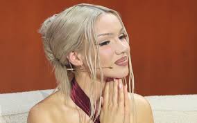 F...t euch": Shirin David wird auf Instagram ausfallend