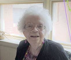 Obituary of Evelyn Margaret Hutchison-McCrea