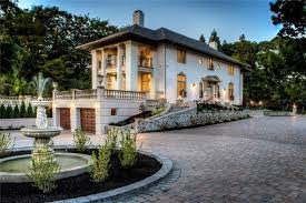 Michelle wingshan kwan is an american retired figure skater. Michelle Kwan Skating Away From Ri Mansion After Breakup Page Six