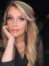 Major upside to working the evening news…I slept 11hrs last night 🖤 think  I was tired? lol see you again at 9 and 10p