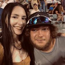 Mixed feelings about Zodiac Academy series