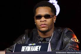 Tim Bradley calls Devin Haney the total package💪