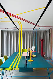 Decoracao Retro Moderna Revivendo As Decadas De 50 A 80 Office Interior Design Design Office Interiors