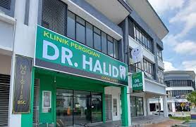 Please see questions below that will help you to evaluate medical standards of this clinic. Klinik Pergigian Dr Halid Beitrage Facebook