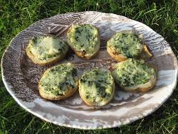 Marie Est Dans Son Assiette Pommes De Terre Farcies Aux Epinards Du Pays De Maria Chapdelaine Food Breakfast Avocado Toast