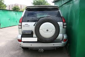 The prado is one of the smaller vehicles in the range. 2004 Toyota Land Cruiser Prado Specs Engine Size 2700cm3 Fuel Type Gasoline Transmission Gearbox Automatic
