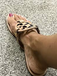 Tory Burch Miller Flip Flop Sandal Reviews Zappos Com