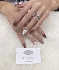 Umělé gelové nehty mají přirozený lesk a od přírodních nehtů nejsou běžně k rozeznání. Nailounge Hradec Kralove Hlavni Stranka Facebook