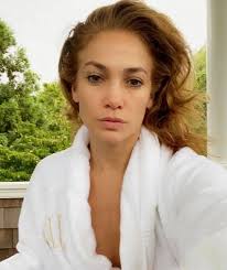 Hollywood Stars Jennifer Lopez 51 Ans Sans Maquillage Facebook À l'occasion de la remise des grands prix sacem, ce sont notamment aya nakamura et soprano qui ont été récompensés. hollywood stars jennifer lopez 51 ans