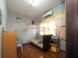 An expert and experienced dentist and her team treat patients at this clinic located at selangor darul ehsan in malaysia. Klinik 1 Malaysia Bandar Putra Kulai Jisooidn