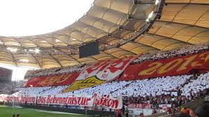 Der vfb stuttgart, offiziell verein für bewegungsspiele stuttgart 1893 e.v., ist ein sportverein aus dem stuttgarter stadtbezirk bad cannstatt.er ist (stand: Stuttgart Fans Im Mercedes Benz Arena 9ine Vfb Stuttgart Stuttgart Vfb