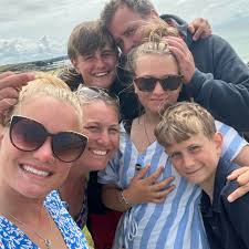 Looking for an u14 team local Tunbridge wells for a friends daughter. Very  sporty but new to rugby. She's chomping at the bit to get started!