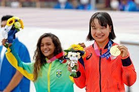 Silver medalist rayssa leal of brazil, left, congratulates gold medal winner momiji nishiya of japan after winning the women's street skateboarding finals at the 2020 summer olympics, monday. Webms3znbpyekm