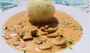 Champignon Rahm Sauce Von Sandy2509 Chefkoch Rezept Rezepte Champignonsauce Rezept Essen