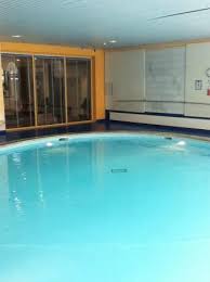 Piscine Bien Chauffee Picture Of Mercure Paris Velizy Hotel Velizy Villacoublay Tripadvisor