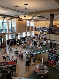 Barnes Amp Noble Booksellers 92 Photos 93 Reviews Bookstores 5555 S Virginia St Reno Nv Phone Number Yelp