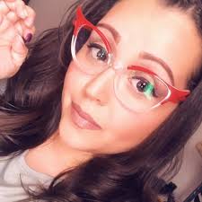 Amazon.com: Lizzie Strong: books, biography, latest update