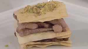 Tengo dos aficiones, la cocina y la experiencia de. Cocina Con Sergio Milhoja Crujiente Con Crema De Manzana Rtve Es