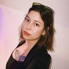 Robin Valdez (@the_rawrbean) • Instagram photos and videos