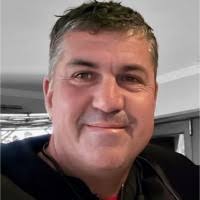 20+ ملفًا شخصيًا يحتوي على “Evert”