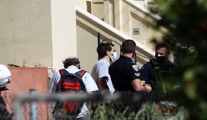 Όταν οι μασόνοι είχαν διαγράψει την ψυχολόγο. Glyka Nera Psyxologos Ths Karolain O Mpamphs Biwnei Ena Martyrio Ti Moy Elege H 20xronh Larissanet Gr