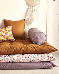 Les coussins peuvent servir à décorer votre maison, tout en étant essentiels pour vous reposer. Coudre Un Matelas De Sol Pour Une Chambre D Enfant Marie Claire