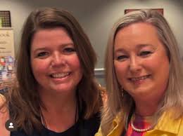 What a fun whirlwind couple of days at Malice Domestic! I seriously  considered cancelling my entire appearance there this past weekend for  personal reasons, and I'm glad I decided to go for