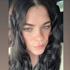 So I'm moving to village green. My dumbass forgot to ask if they have heat  for all rooms and not just the livingroom and if there's central air. Does  anyone