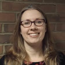 Donna Hollingshead's Instagram, Twitter & Facebook