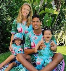 Camille tytgat and raphaël varane have been married for 5 years since 20th jun 2015. Aamtzn Oexok2m