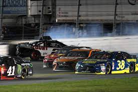 Nascar drivers crashing nearly half their races is surprising. Crash Filled Qualifying Races Leaves Teams Scrambling To Prepare For Daytona 500 Sbnation Com