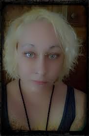 Contralto singer seeking music connections in South Central Pennsylvania