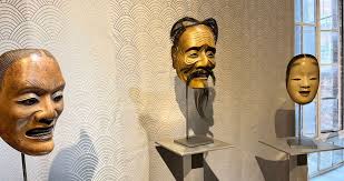 Tensho Shubun is credited for bringing suiboku ink painting to the fore in  Japan, based