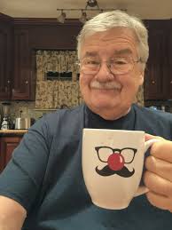 It's amazing how good that first cup of coffee ☕ tastes in the morning !  Happy Tuesday early risers.