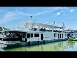Houseboats for sale on dale hollow lake dale hollow lake houseboats rentals the enjoyment of staying on a houseboat or in a lake front log cabin. Video Custom Houseboat For Sale
