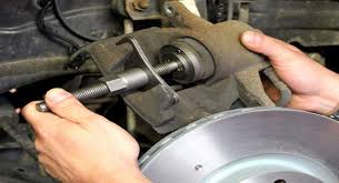 Bremsbeläge und bremsscheiben müssen regelmäßig gewechselt werden. So Kann Man Die Bremsbelage Am Auto Selbst Wechseln