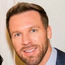 Greg Couch (@gcouch12)