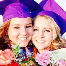 alyssa lawrence (@alyssaoxo_)