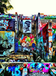 Climb Among The Three Levels Of The Hope Outdoor Gallery To Learn A Thing Or Two About Austin The Gallery Is A Three Story Art Street Art Graffiti Street Art