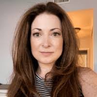 Jennifer Hooper's Instagram, Twitter & Facebook