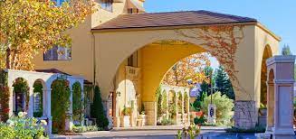 A healdsburg, ca hotel in the heart of sonoma wine country. A Tuscan Inspired Hotel In Healdsburg Ca Best Western Dry Creek Inn